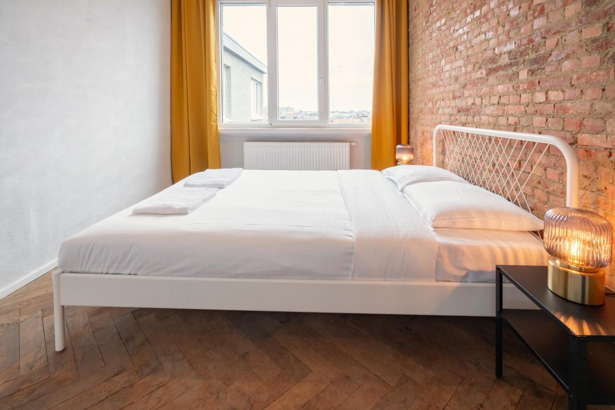 Two-Bedroom Apartments In The Heart Of Антверпен Екстериор снимка